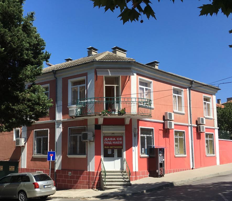 Pink Guest House Obzor Εξωτερικό φωτογραφία